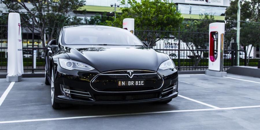  Tesla Model S 85 2012 года  (AU) (фото 2 из 9)